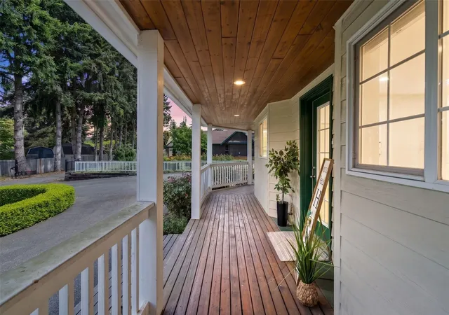Photo 4 of Single family home for sale at 19702 8th Avenue S, Des Moines, WA 98148 | MLS# NWM2596821 | Listing updated on 2026-10-23