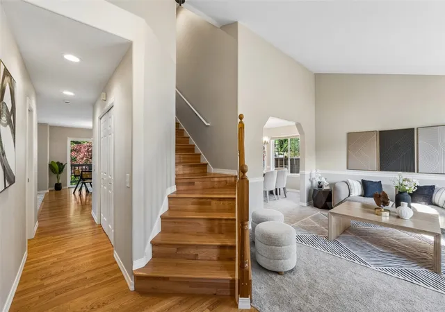 Photo 4 of Single family home for sale at 5722 Hillpointe Cir, Lynnwood, WA 98037 | MLS# NWM2596840 | Listing updated on 2026-10-26