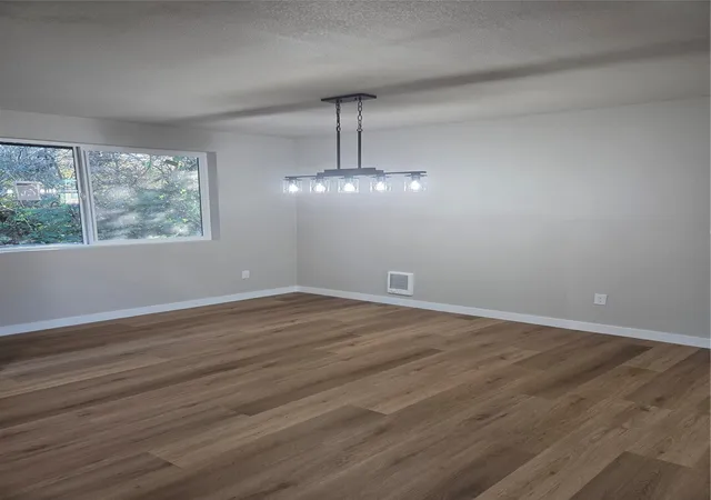 Photo 4 of Single family home for sale at 813 S Exchange St, Aberdeen, WA 98520 | MLS# NWM2596862 | Listing updated on 2026-10-28