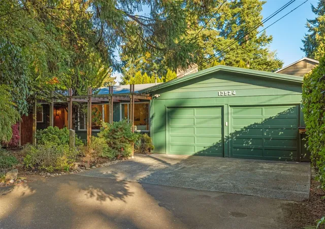 Photo 1 of Single family home for sale at 13524 Roosevelt Way N, Seattle, WA 98133 | MLS# NWM2596877 | Listing updated on 2026-10-23