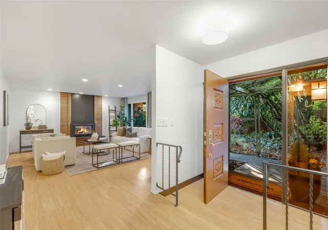 Photo 4 of Single family home for sale at 13524 Roosevelt Way N, Seattle, WA 98133 | MLS# NWM2596877 | Listing updated on 2026-10-23