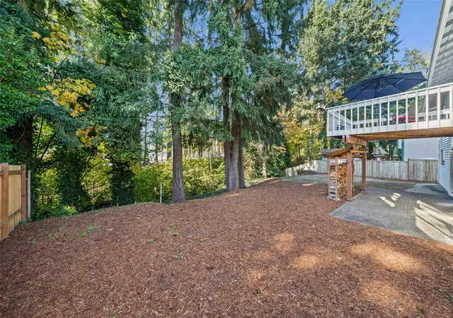 Photo 3 of Single family home for sale at 31711 25th Avenue SW, Federal Way, WA 98023 | MLS# NWM2596892 | Listing updated on 2026-10-23