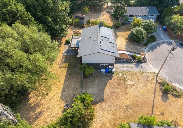 Photo 3 of Single family home for sale at 16317 127th Place SE, Renton, WA 98058 | MLS# NWM2596901 | Listing updated on 2026-10-24