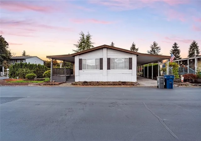 Manufactured home for sale at 3611 I St NE #19, Auburn, WA 98002 | MLS# NWM2596939