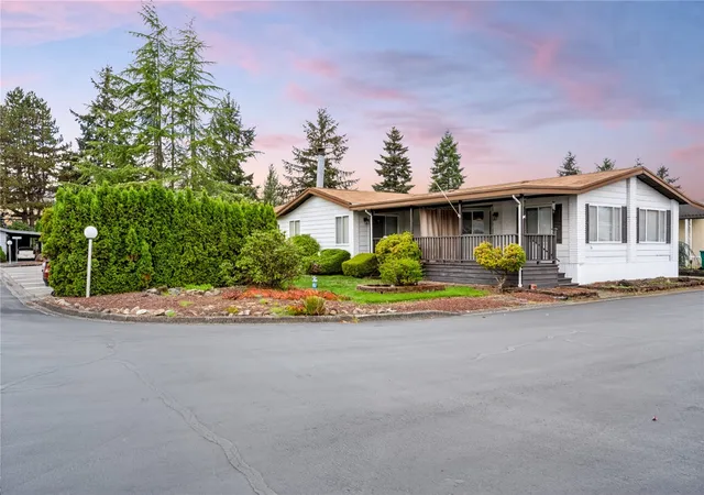 Photo 2 of Manufactured home for sale at 3611 I St NE #19, Auburn, WA 98002 | MLS# NWM2596939 | Listing updated on 2026-10-28