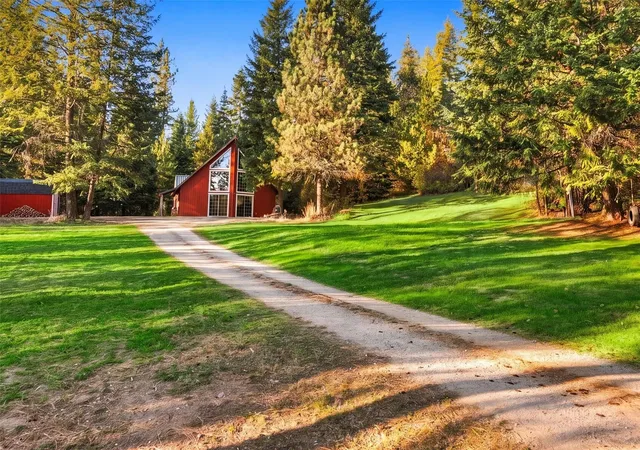 Photo 2 of Single family home for sale at 4383 A Gardenspot Rd, Clayton, WA 99110 | MLS# NWM2596956 | Listing updated on 2026-10-23