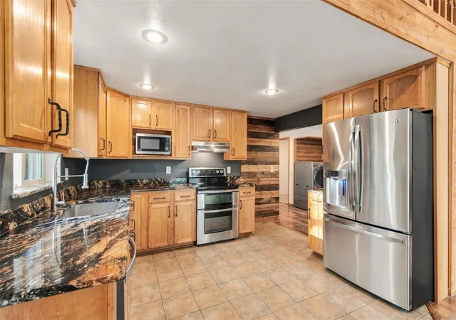 Photo 3 of Single family home for sale at 4383 A Gardenspot Rd, Clayton, WA 99110 | MLS# NWM2596956 | Listing updated on 2026-10-23