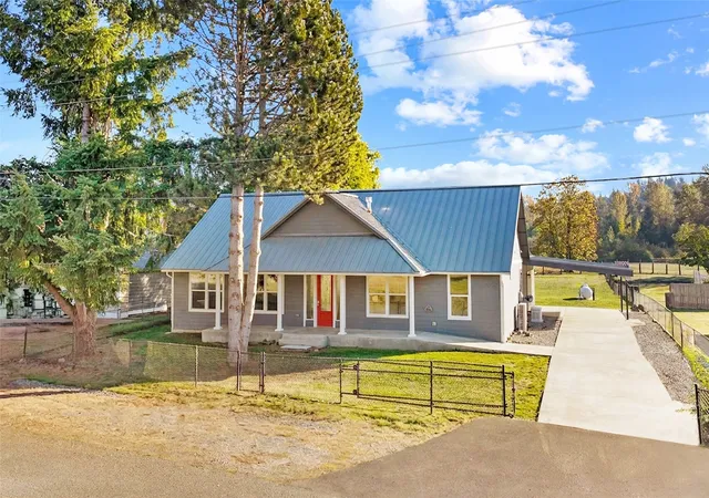 Photo 1 of Single family home for sale at 21323 Se 351st Street, Auburn, WA 98092 | MLS# NWM2596958 | Listing updated on 2026-10-26
