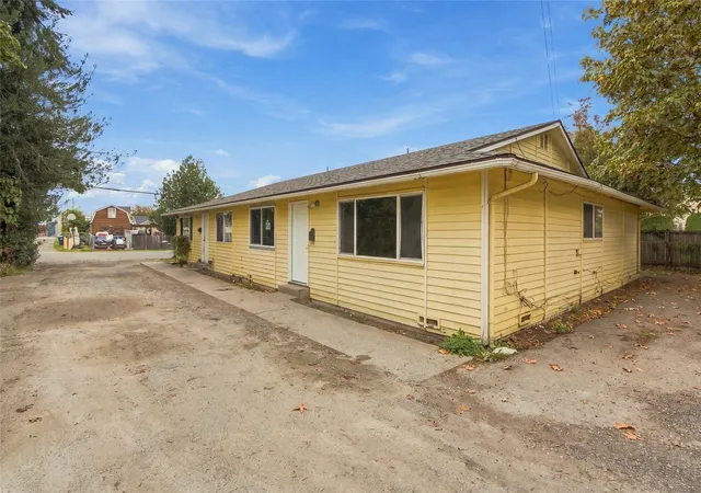 Photo 1 of Single family home for sale at 1108 B St SE, Auburn, WA 98002 | MLS# NWM2596965 | Listing updated on 2026-10-22