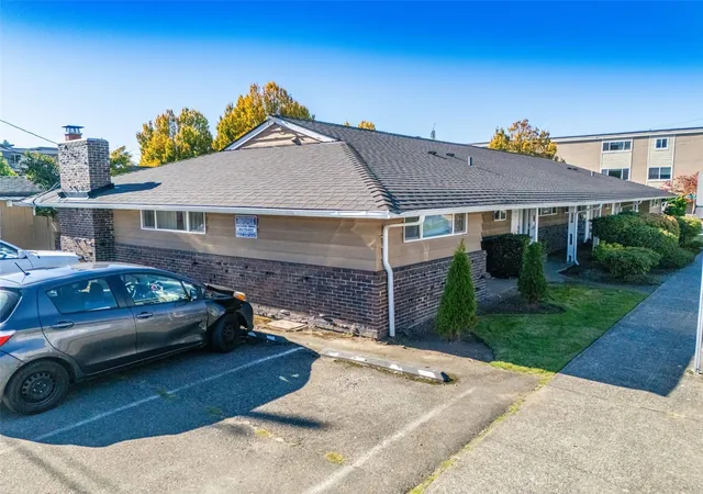 Photo 3 of Multi family home for sale at 300 Edmonds St, Edmonds, WA 98020 | MLS# NWM2596969 | Listing updated on 2026-10-22