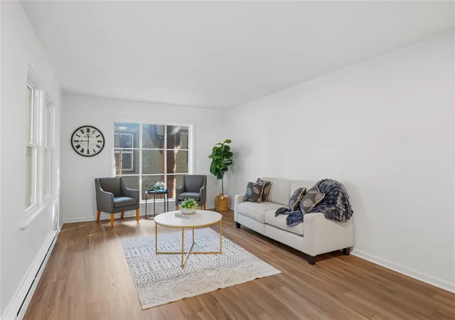 Photo 2 of Single family home for sale at 2915 Louisiana St, Longview, WA 98632 | MLS# NWM2596972 | Listing updated on 2026-10-23