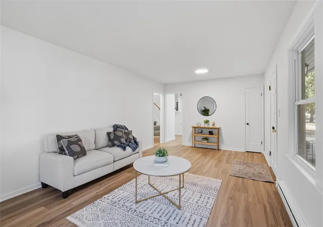 Photo 3 of Single family home for sale at 2915 Louisiana St, Longview, WA 98632 | MLS# NWM2596972 | Listing updated on 2026-10-23