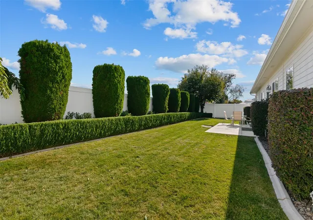 Photo 4 of Single family home for sale at 705 S 87th Avenue, Yakima, WA 98908 | MLS# NWM2597019 | Listing updated on 2026-10-23