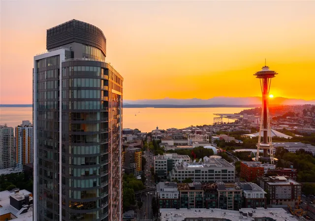 Condo for sale at 2510 6th Avenue #3603, Seattle, WA 98121 | MLS# NWM2597026