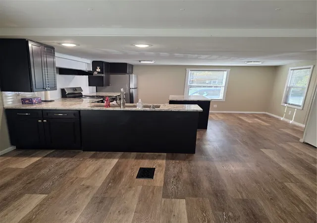 Photo 3 of Manufactured home for sale at 21201 NE 58th Street #4, Vancouver, WA 98682 | MLS# NWM2597035 | Listing updated on 2026-10-22