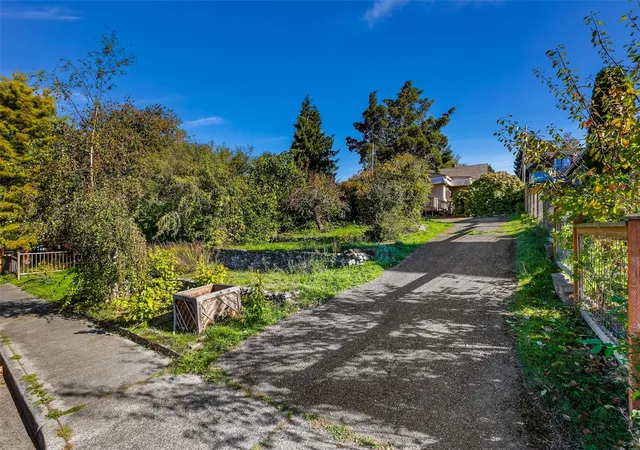Single family home for sale at 1456 Franklin St, Bellingham, WA 98225 | MLS# NWM2597045