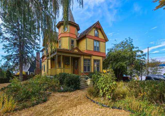 Photo 1 of Single family home for sale at 212 S 2nd Street, Dayton, WA 99328 | MLS# NWM2597052 | Listing updated on 2026-10-22