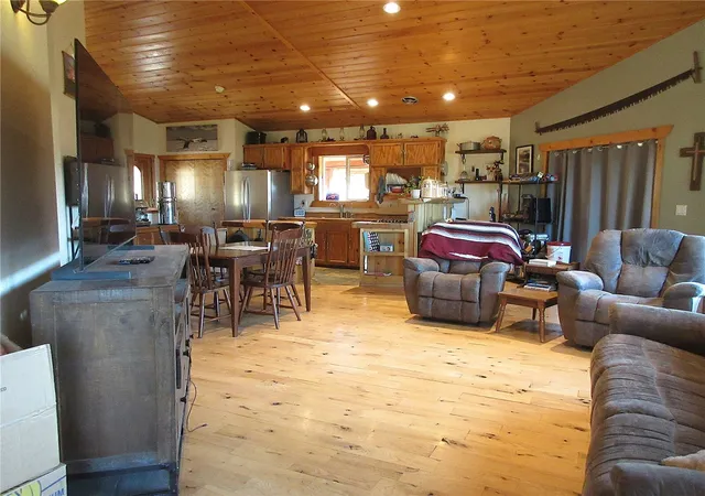 Photo 3 of Single family home for sale at 57 Two Sisters Way, Curlew, WA 99118 | MLS# NWM2597074 | Listing updated on 2026-10-22