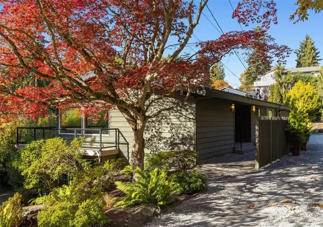 Photo 3 of Sale Pending at 216 Nw 115th Street, Seattle, WA 98177 | MLS# NWM2597076 | Listing updated on 2026-10-26