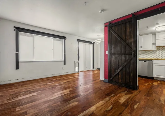 Photo 3 of Townhouse for sale at 1505 W Casino Rd #14, Everett, WA 98204 | MLS# NWM2597089 | Listing updated on 2026-10-29