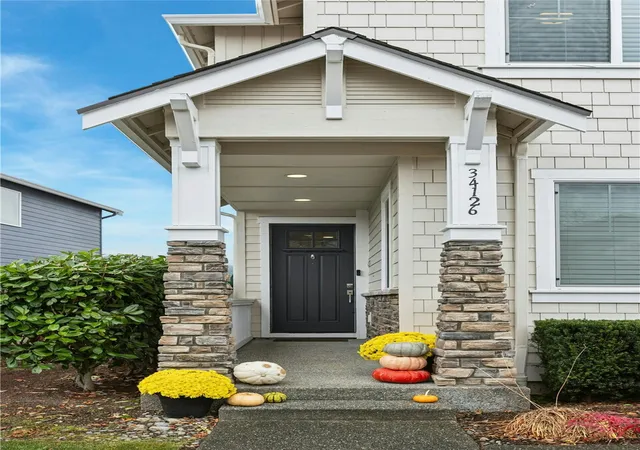 Photo 4 of Single family home for sale at 34126 SE Ash St, Snoqualmie, WA 98065 | MLS# NWM2597116 | Listing updated on 2026-10-28