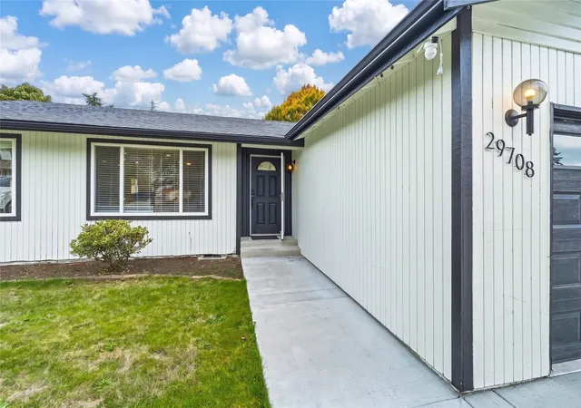 Photo 3 of Single family home for sale at 29708 32nd Place S, Auburn, WA 98001 | MLS# NWM2597122 | Listing updated on 2026-10-26