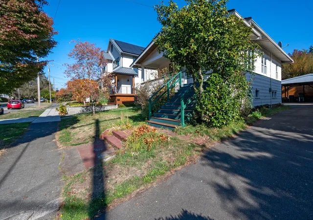 Photo 1 of Single family home for sale at 5818 7th Avenue NW, Seattle, WA 98107 | MLS# NWM2597124 | Listing updated on 2026-10-24