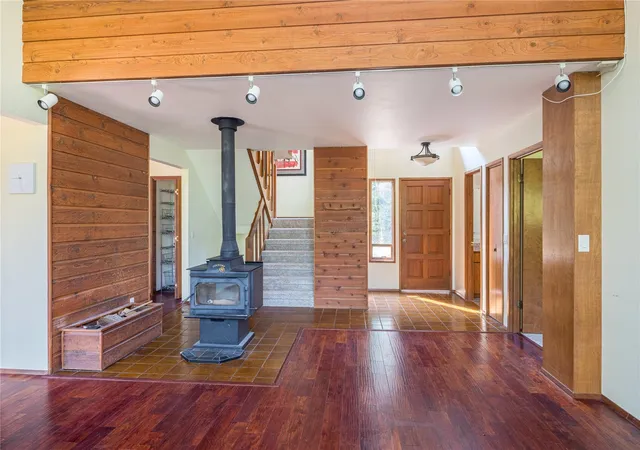 Photo 2 of Single family home for sale at 251 E Simmons, Port Angeles, WA 98362 | MLS# NWM2597127 | Listing updated on 2026-10-22