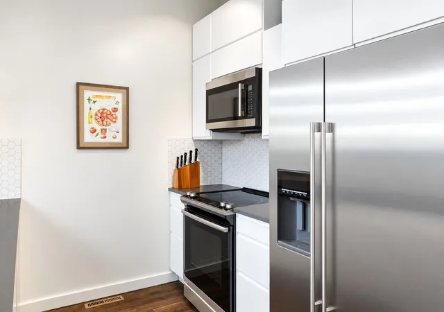 Photo 4 of Single family home for sale at 4552 151st Avenue SE, Bellevue, WA 98006 | MLS# NWM2597128 | Listing updated on 2026-10-23