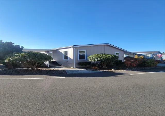 Manufactured home for sale at 14727 43rd Avenue NE #105, Marysville, WA 98271 | MLS# NWM2597151