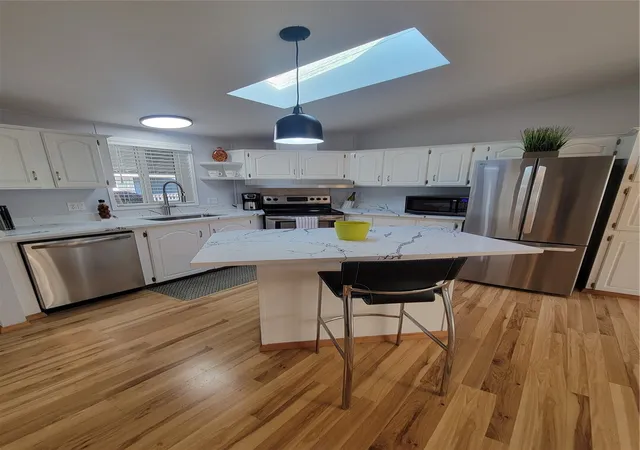 Photo 4 of Manufactured home for sale at 14727 43rd Avenue NE #105, Marysville, WA 98271 | MLS# NWM2597151 | Listing updated on 2026-10-26