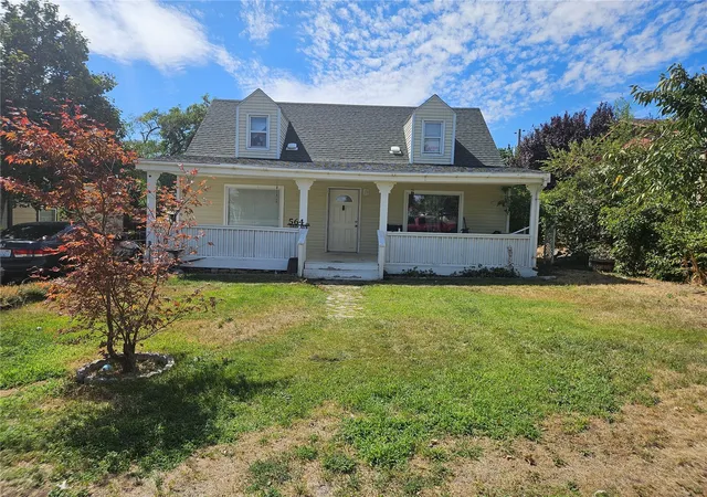 Photo 3 of Single family home for sale at 465 3rd Avenue Sw, Ephrata, WA 98823 | MLS# NWM2597158 | Listing updated on 2026-10-23