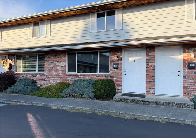 Single family home for sale at 1529 E Division St #13, Mount Vernon, WA 98274 | MLS# NWM2597166