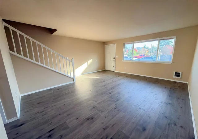 Photo 4 of Condo for sale at 1529 E Division St #13, Mount Vernon, WA 98274 | MLS# NWM2597166 | Listing updated on 2026-10-23