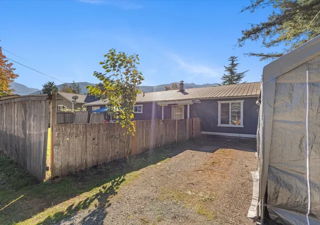 Photo 2 of Single family home for sale at 604 Orchard Ave, Gold Bar, WA 98251 | MLS# NWM2597172 | Listing updated on 2026-10-26