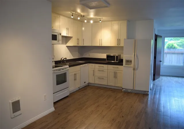 Photo 4 of Single family home for sale at 604 Orchard Ave, Gold Bar, WA 98251 | MLS# NWM2597172 | Listing updated on 2026-10-26