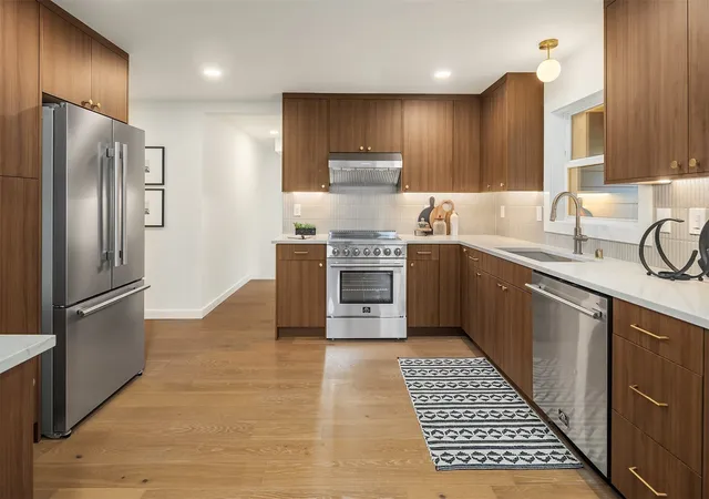 Photo 2 of Single family home for sale at 4331 Ne 57th Street, Seattle, WA 98105 | MLS# NWM2597173 | Listing updated on 2026-10-23