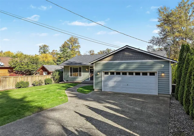 Photo 3 of Single family home for sale at 2911 112th Avenue E, Edgewood, WA 98372 | MLS# NWM2597180 | Listing updated on 2026-10-23