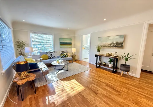 Photo 1 of Single family home for sale at 7909 9th Avenue SW, Seattle, WA 98106 | MLS# NWM2597188 | Listing updated on 2026-10-26