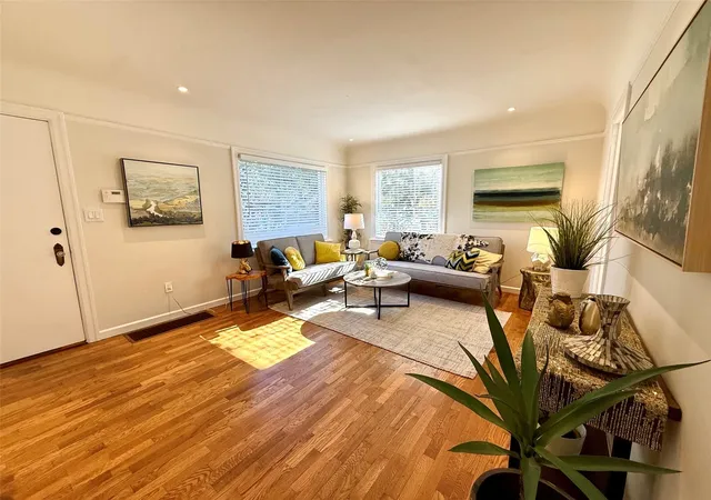 Photo 3 of Single family home for sale at 7909 9th Avenue SW, Seattle, WA 98106 | MLS# NWM2597188 | Listing updated on 2026-10-26