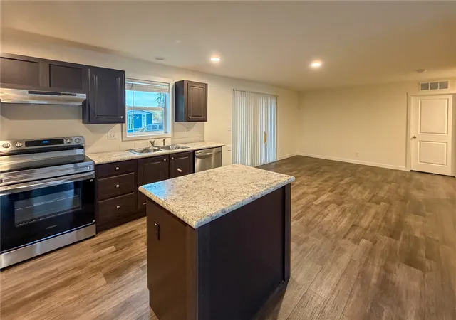Photo 3 of Manufactured home for sale at 203106 E Bowles Rd #66, Kennewick, WA 99337 | MLS# NWM2597191 | Listing updated on 2026-10-22