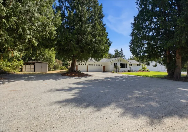 Photo 2 of Single family home for sale at 22730 253rd Avenue SE, Maple Valley, WA 98038 | MLS# NWM2597193 | Listing updated on 2026-10-24
