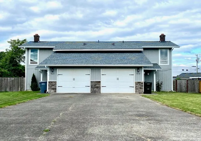 Photo 1 of Multi family home for sale at 921 11th Avenue Nw, Puyallup, WA 98371 | MLS# NWM2597195 | Listing updated on 2026-10-22