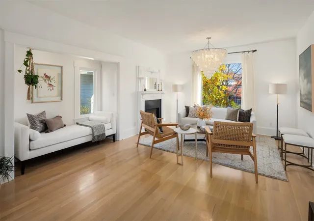 Photo 3 of Sale Pending at 1109 32nd Avenue, Seattle, WA 98122 | MLS# NWM2597199 | Listing updated on 2026-10-25