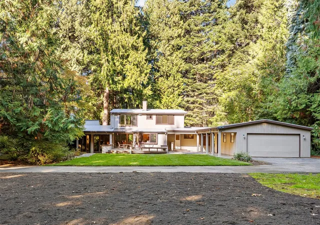 Photo 4 of Single family home for sale at 11002 Kulshan Rd, Woodway, WA 98020 | MLS# NWM2597202 | Listing updated on 2026-10-26