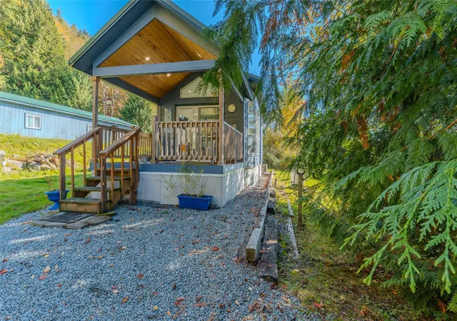 Photo 3 of Single family home for sale at 1133 Old Hwy 99 N Rd, Bellingham, WA 98229 | MLS# NWM2597204 | Listing updated on 2026-10-26
