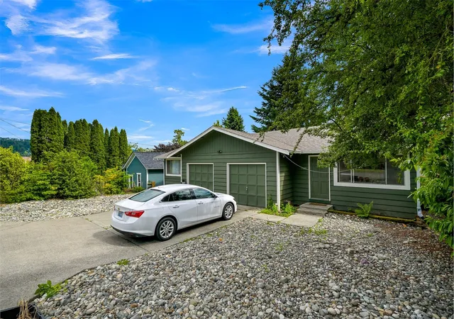 Photo 3 of Multi family home for sale at 1810 Wilson Ave, Bellingham, WA 98225 | MLS# NWM2597213 | Listing updated on 2026-10-22