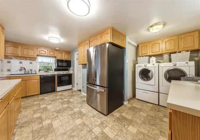 Photo 4 of Single family home for sale at 1804 Walnut St, Milton Freewater, OR 97862 | MLS# NWM2597219 | Listing updated on 2026-10-26