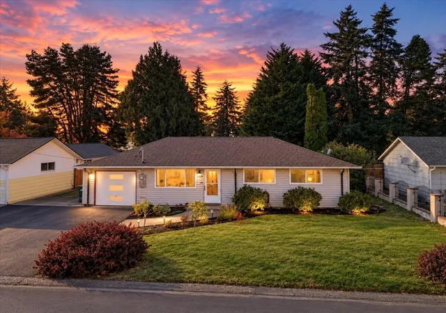 Photo 1 of Single family home for sale at 1215 Queen Ave Ne, Renton, WA 98056 | MLS# NWM2597222 | Listing updated on 2026-10-23