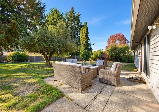 Photo 3 of Single family home for sale at 1215 Queen Ave NE, Renton, WA 98056 | MLS# NWM2597222 | Listing updated on 2026-10-23